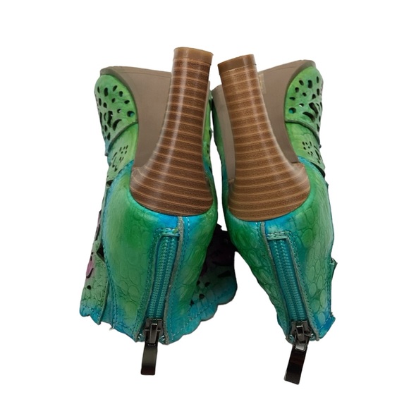 NWOT  L’Artiste by Spring Step Loverlee Leather Laser-Cut Bootie - Picture 9 of 14